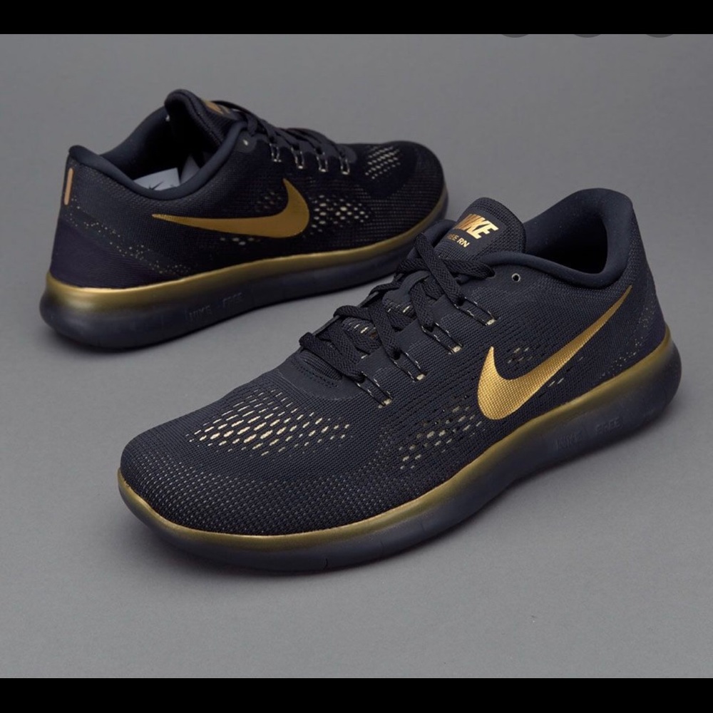 Nike free run shoes